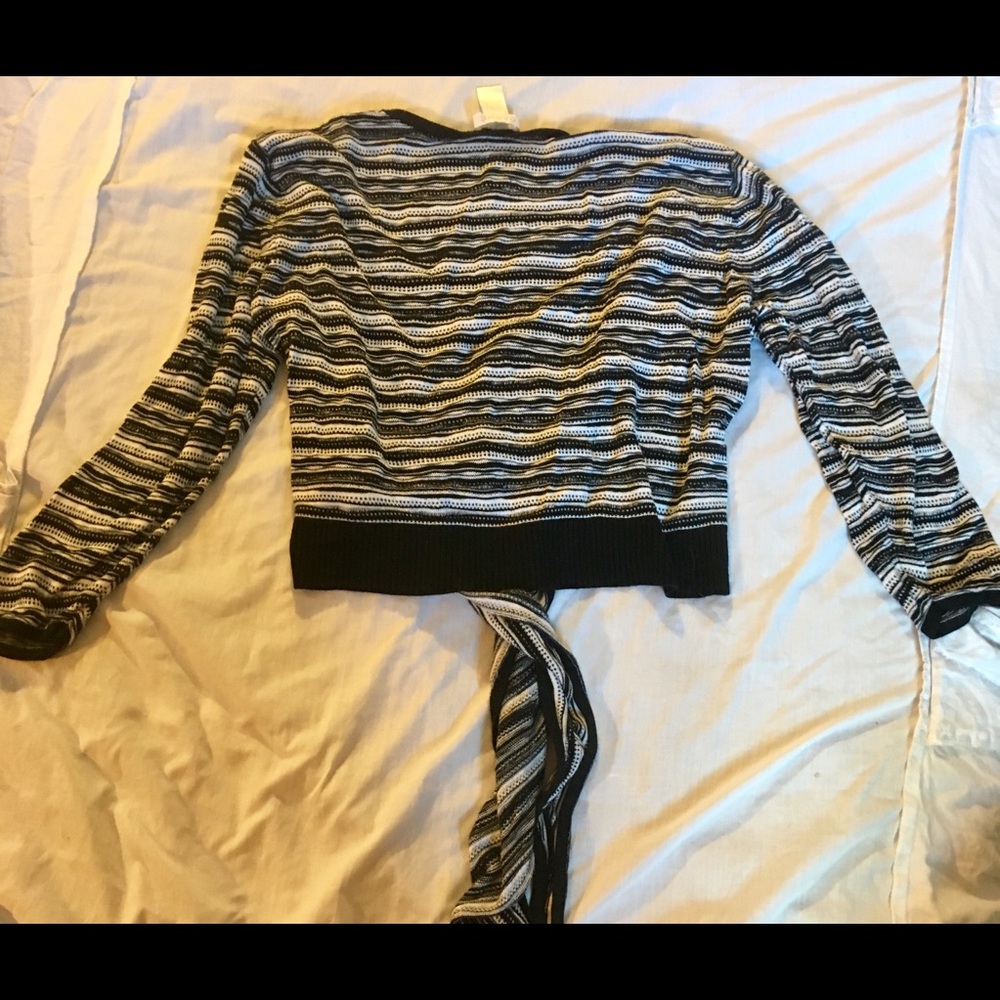 Cache Sweater - Picture 4 of 6